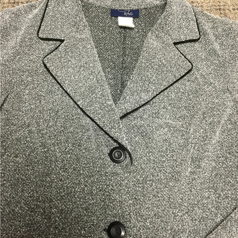 SOLD!     Rag Black & White Short Waisted Suit Blazer Jacket Size 10 Medium - Picture 2 of 4
